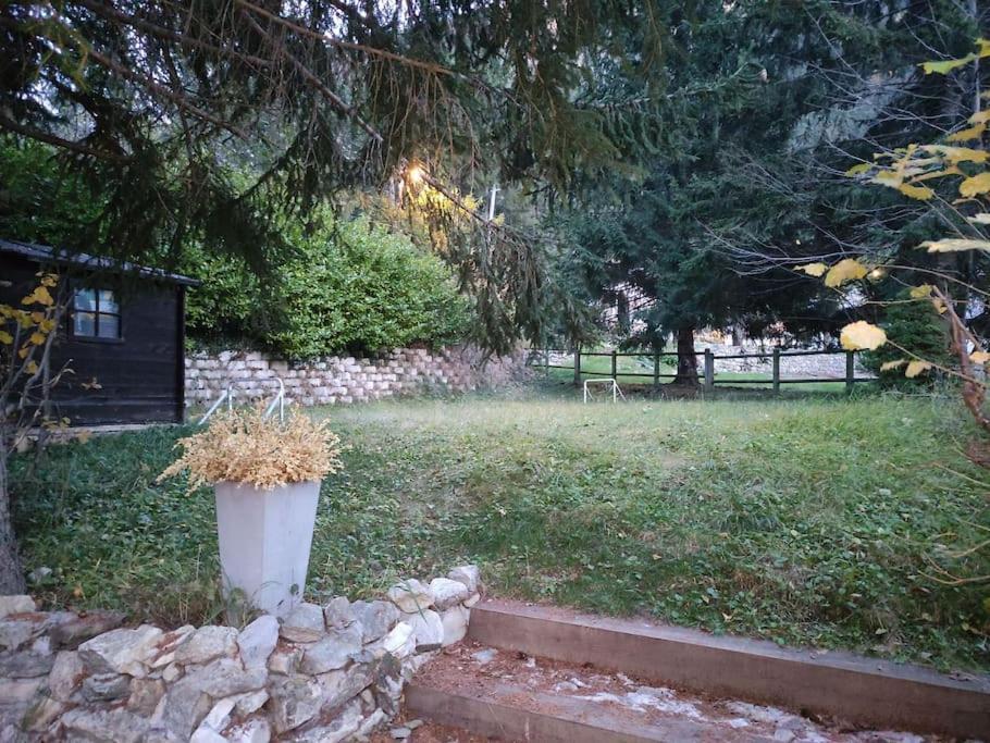 Chalet Accueillant Et Familial Saint-Martin-Vesubie Exterior photo